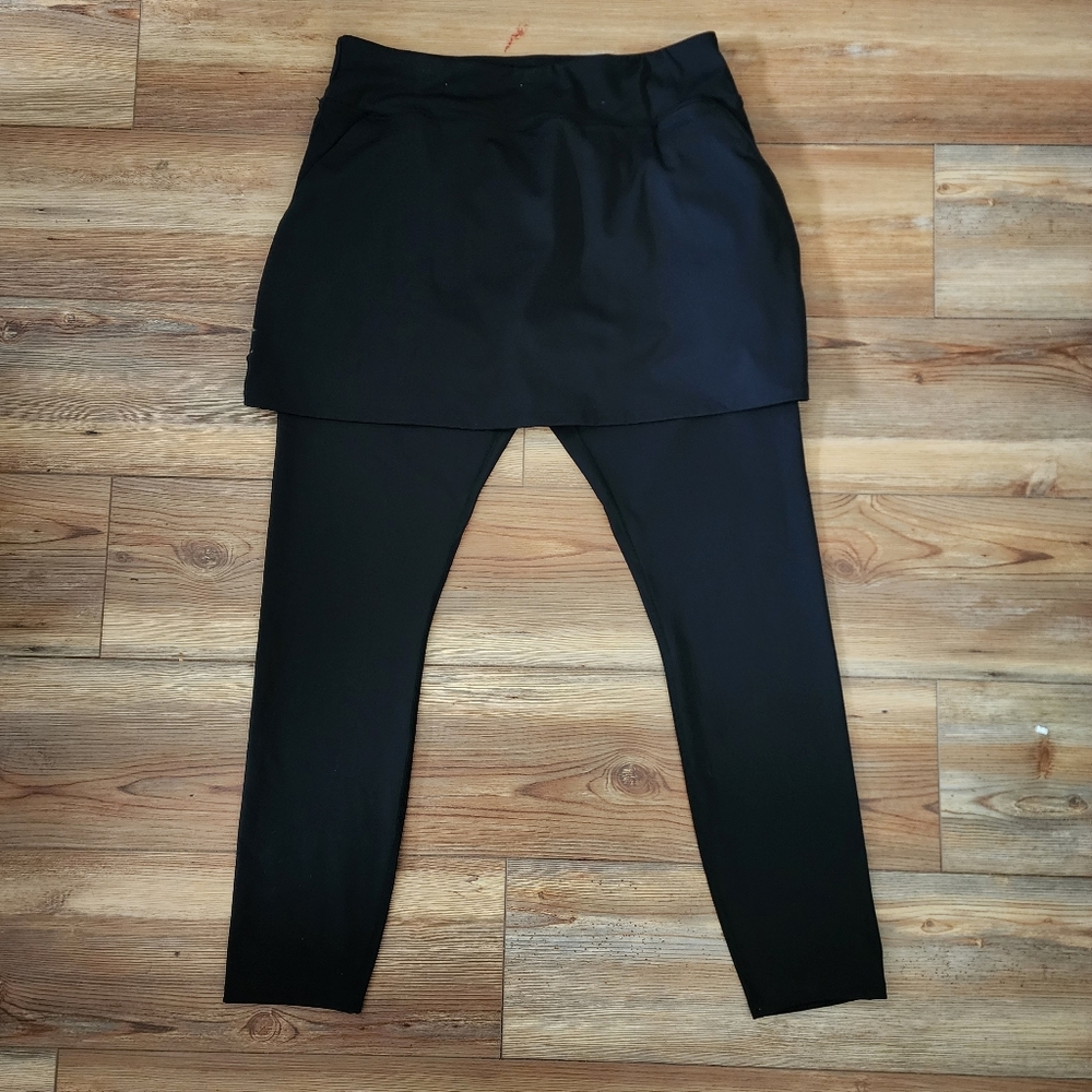 Renwick Pleat Back Skirted Legging Womens L Black